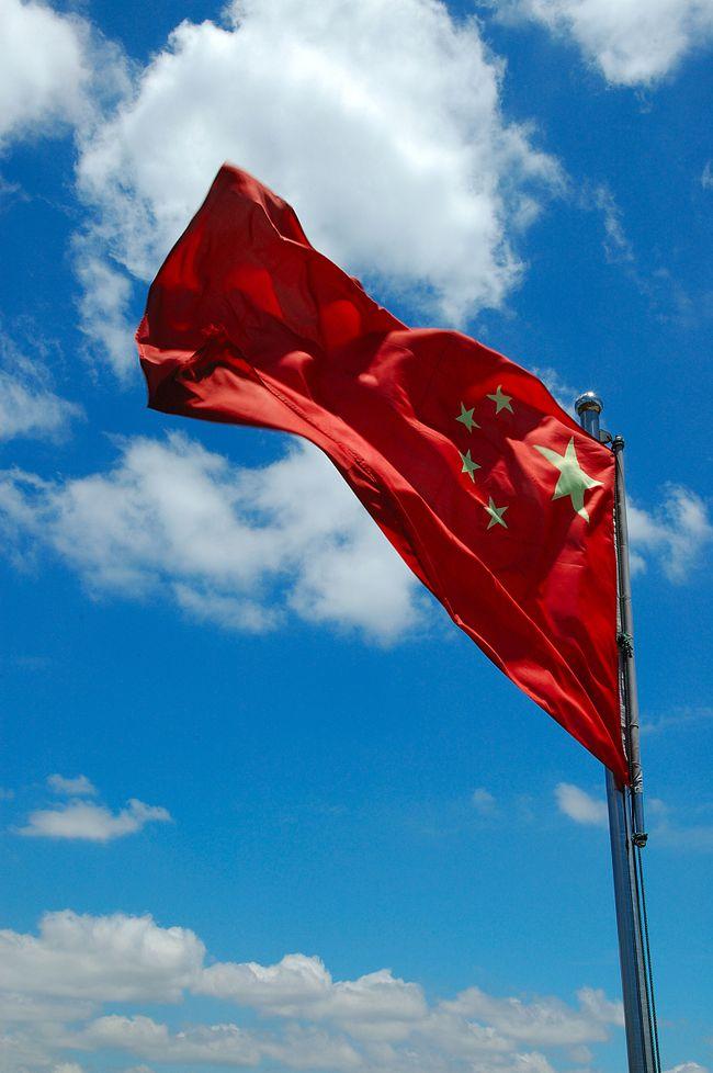 我们决定把时间定在周五晚上六点钟用英语怎么说？